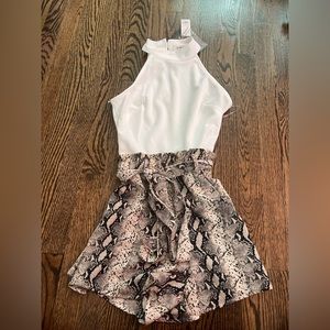 Francesca’s romper size S